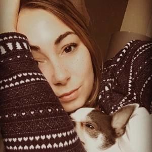 Meet your Posher, Cynthia